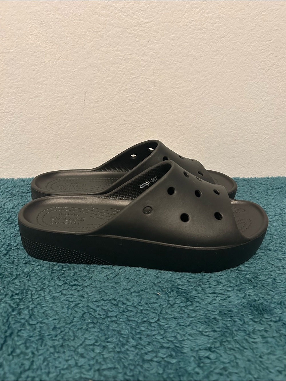 Black Platform Slide Clogs Size 10 Women’s NWOT